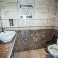 Туалет на теплоходе Артизана (Москва 3).
